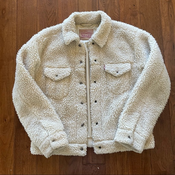 Levi’s Denim Jacket Style Sherpa